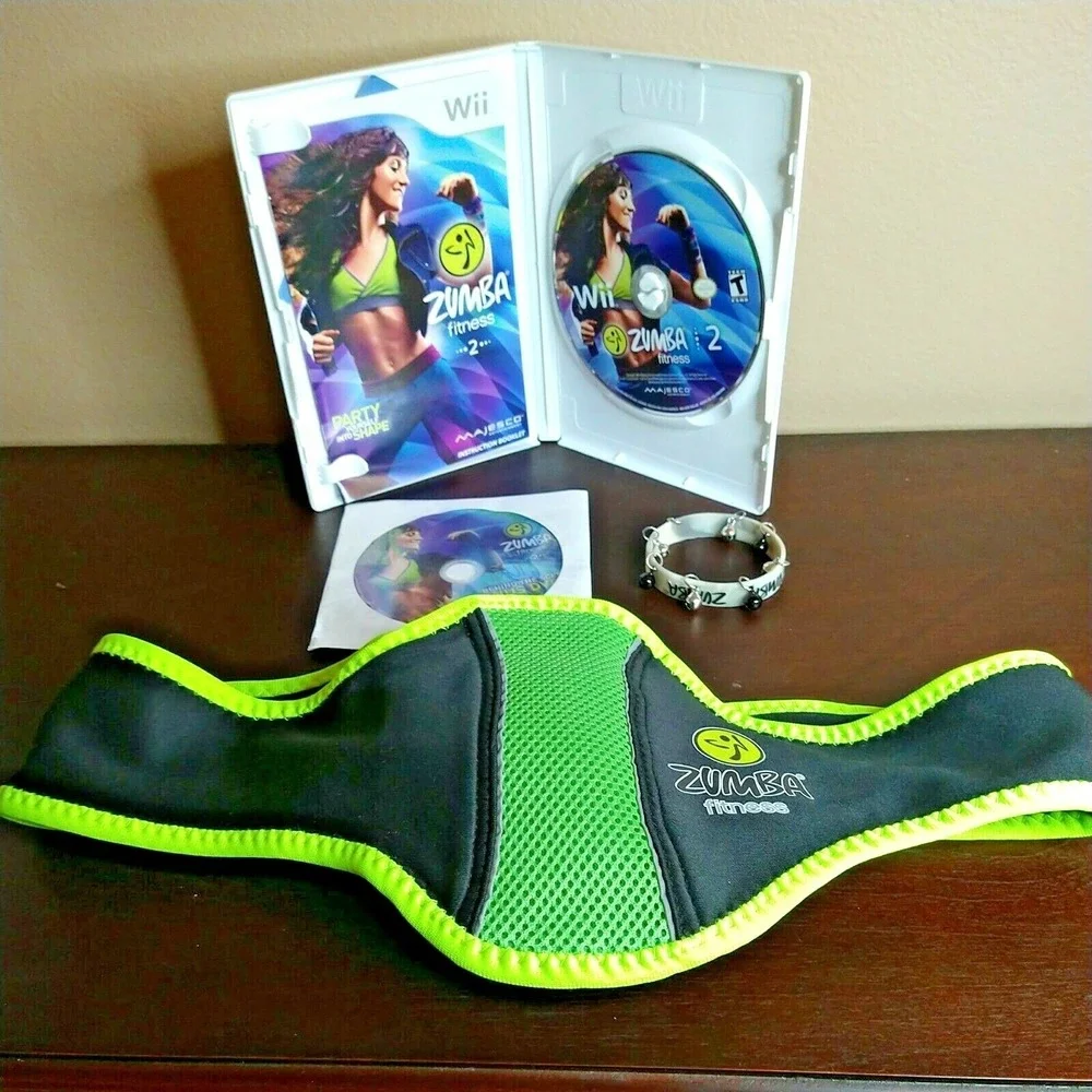 Zumba Fitness 2 (Nintendo Wii, 2011) Belt and Bracelet. Bonus DVd